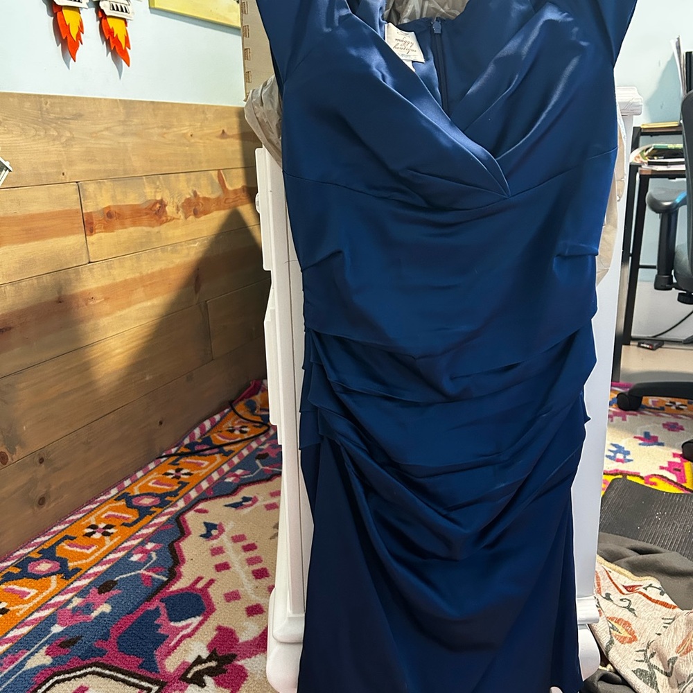 Elegant Blue Sleeveless Dress